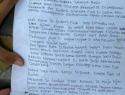 Surat dari KKB yang dititipkan pada pilot Susi Air yang mendarat di Distrik Jila, Mimika, papua Tengah, Kamis (16/3/2023)(Dokumen Ops Damai Cartenz)