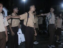 aturan-bersekolah-mulai-jam-lima-pagi-di-ntt Aturan baru masuk sekolah pukul 5 pagi di NTT (Foto: Antara Foto/Kornelis Kaha)